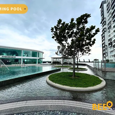 New Listing Klang With Netflix Wifi Swimming Pool View Apartment Luaran gambar