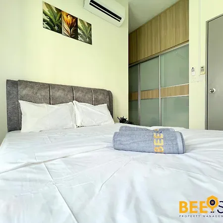 New Listing Klang With Netflix Wifi Swimming Pool View Apartment Luaran gambar