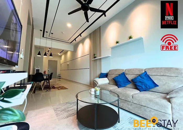 New Listing Klang With Netflix Wifi Swimming Pool View