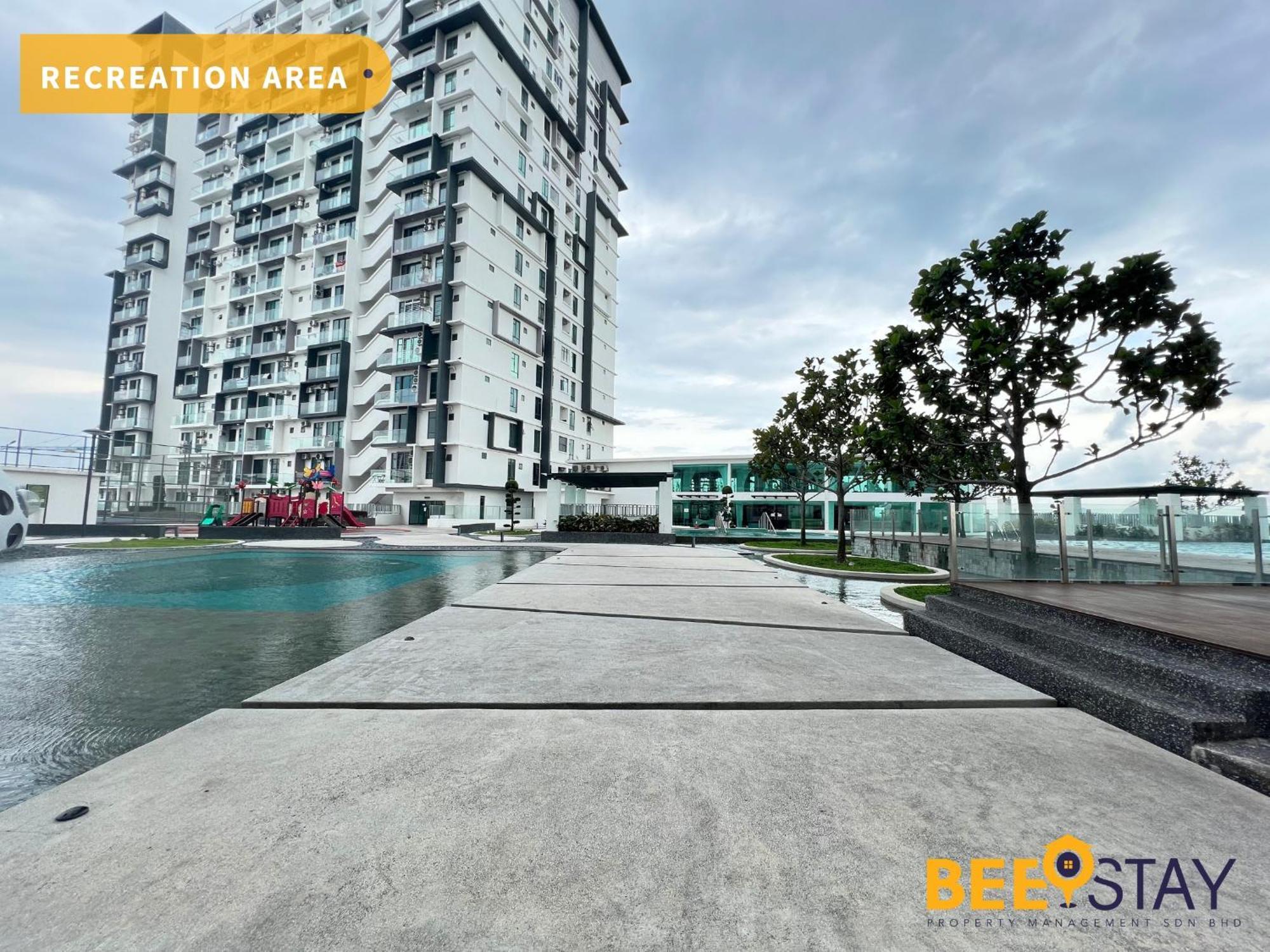 New Listing With Netflix Wifi Swimming Pool View Klang