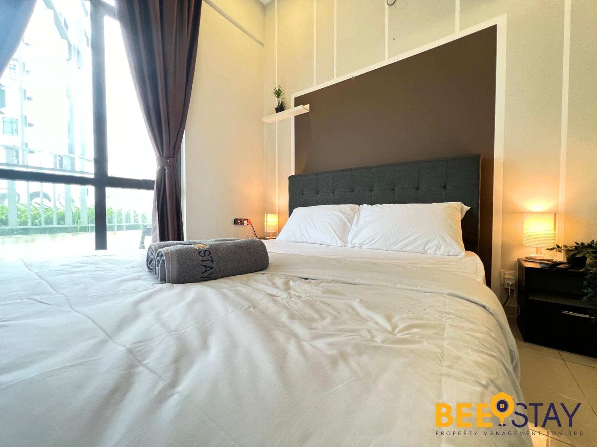 New Listing With Netflix Wifi Swimming Pool View Apartment Klang