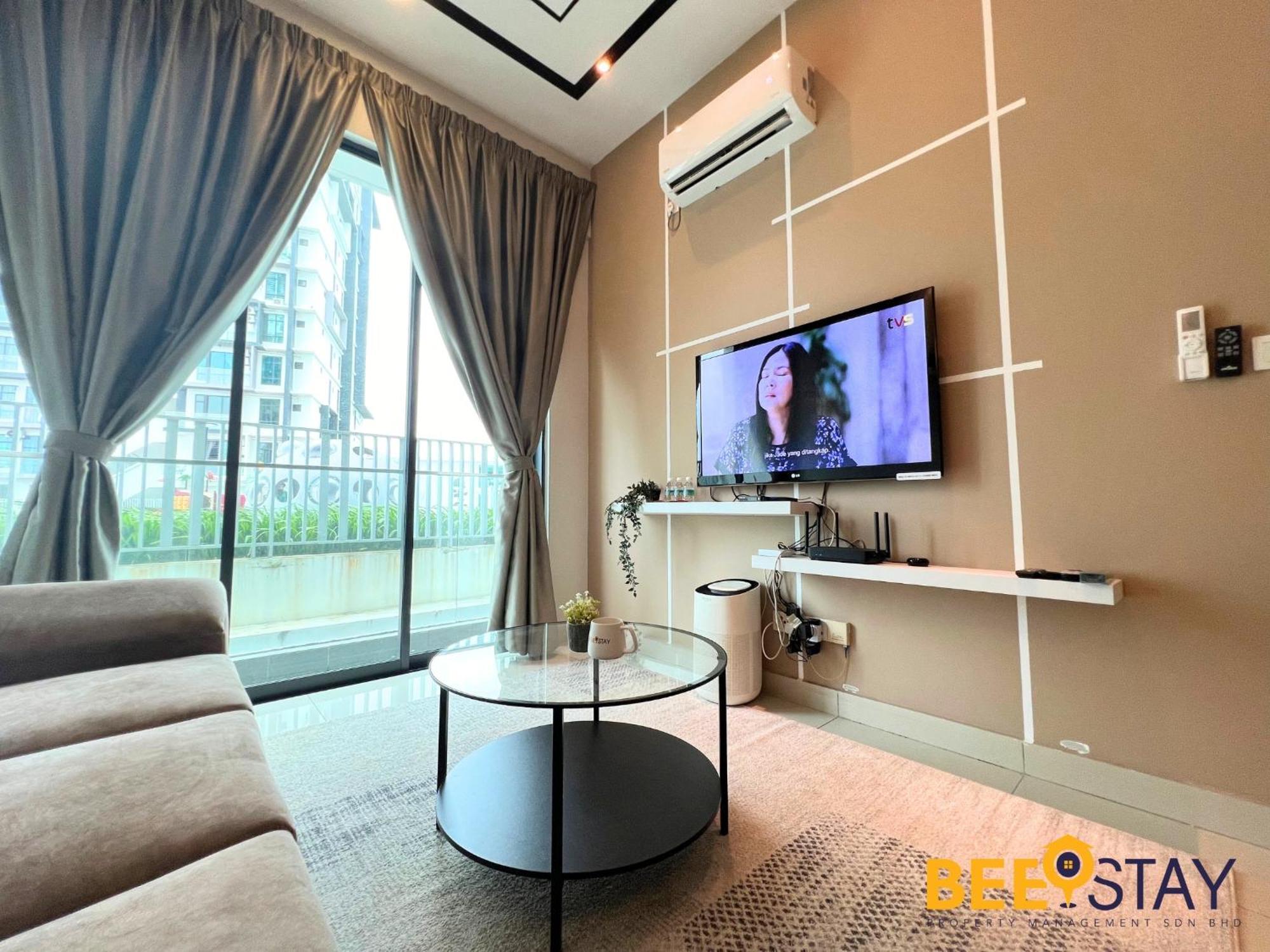 Apartment New Listing With Netflix Wifi Swimming Pool View Klang